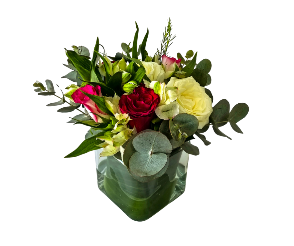 Cupids Choice (with vase) - Jihaans Flower Emporium