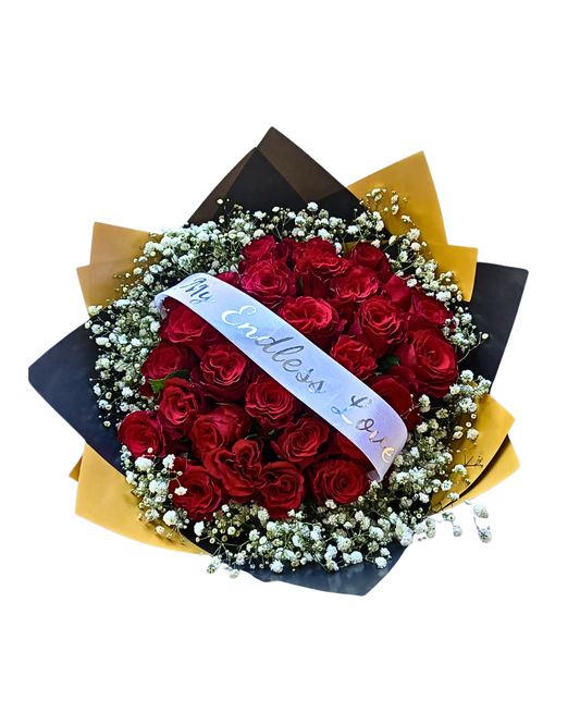 30 stem roses ( with babies breathe) with personalized ribbon